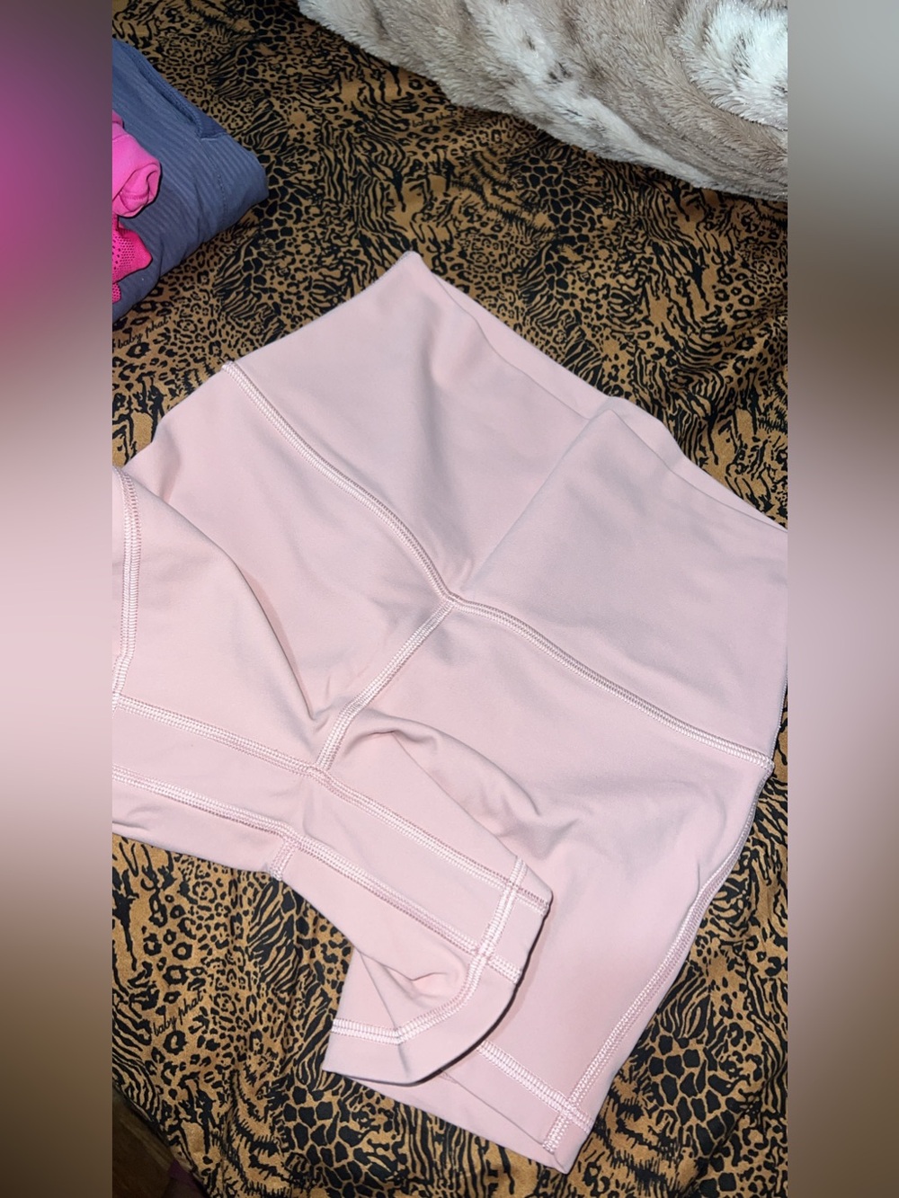 Lululemon Align High-Rise Short 4" Pink Haze - Picture 7 of 8